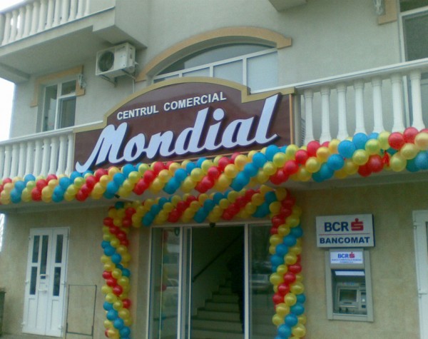 MONDIAL com. center